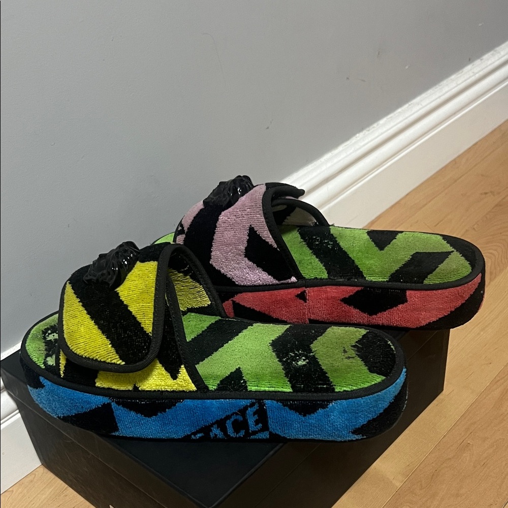 Versace Multicolor Patterned Slides - Picture 13 of 16